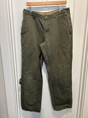 Columbia olive cargo pants.35 x 32